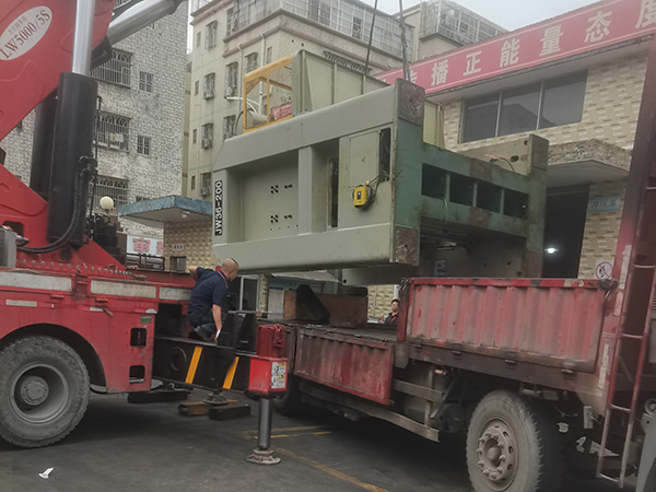 如何对起重机械进行日常保养？
